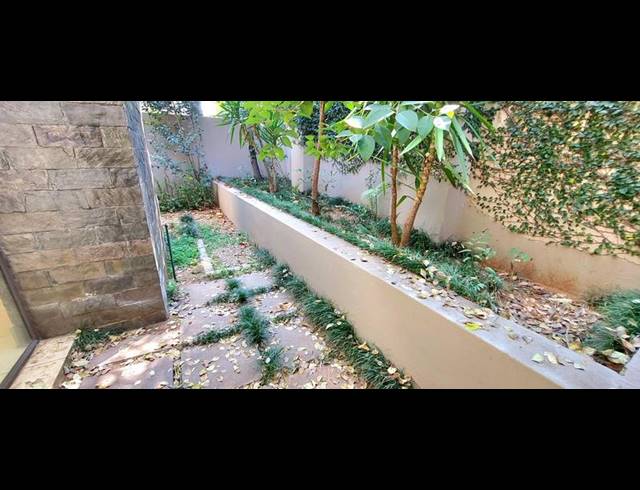 3 BEDROOM HOUSE FOR SALE IN MENLO PARK